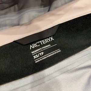 Arc'teryx Mistaya Gore-Tex Women's Raincoat size XS